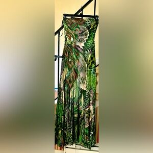 Stunning Alyce strapless dress